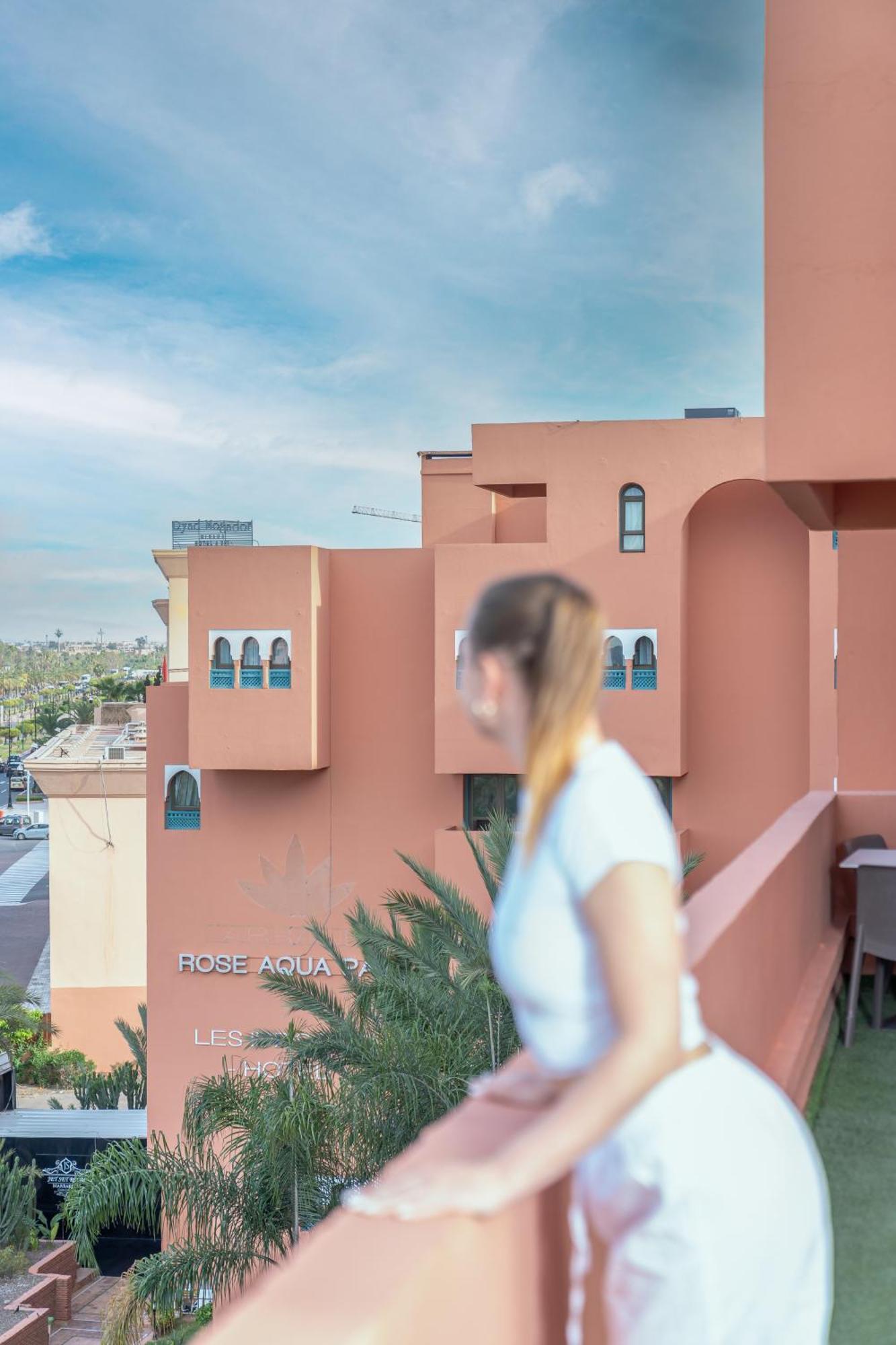 Rose Aqua Park Hotel 4*